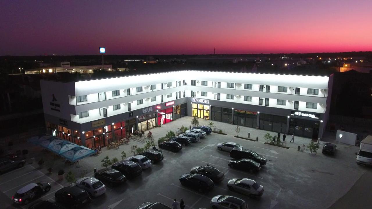 Bliss Inn Tunari Voluntari Ngoại thất bức ảnh